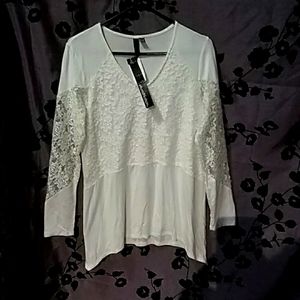 ellumiNation beautiful lacy long sleeve top size small